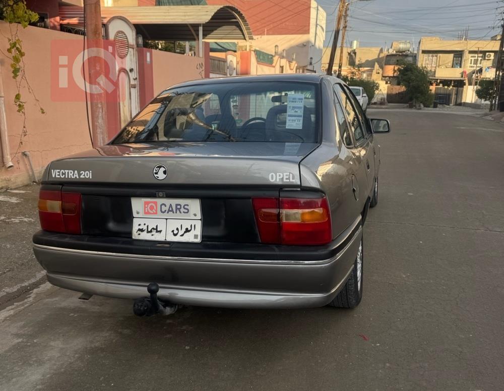 اوبل فيكترا